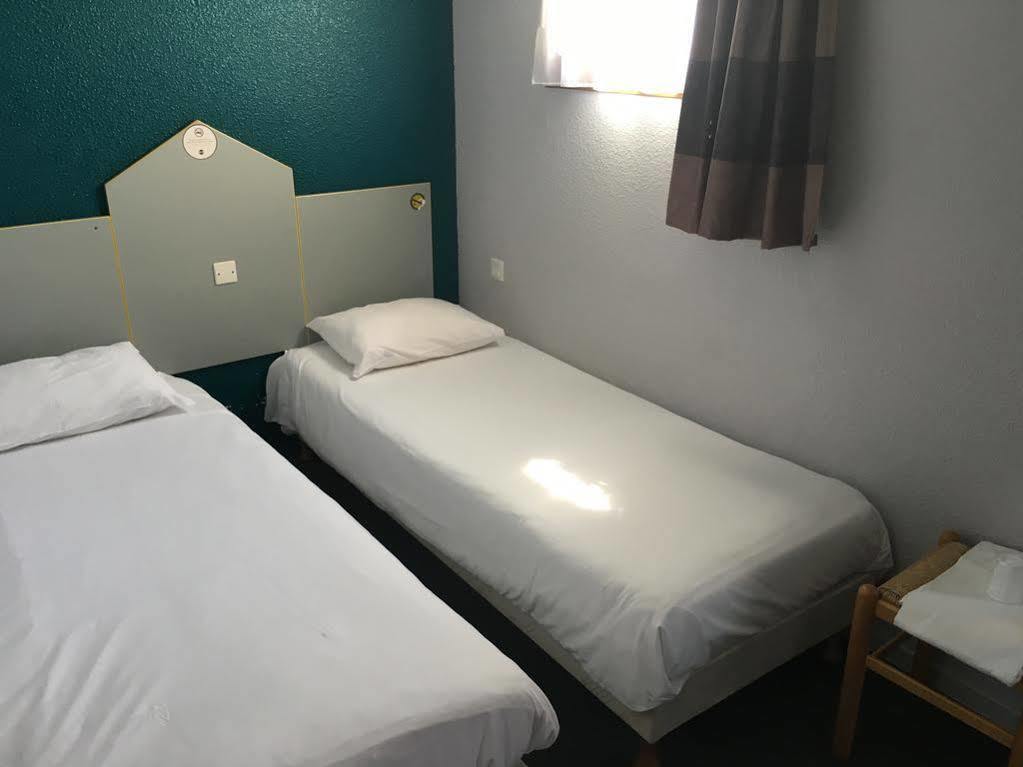 B&B Hotel Шательро Экстерьер фото